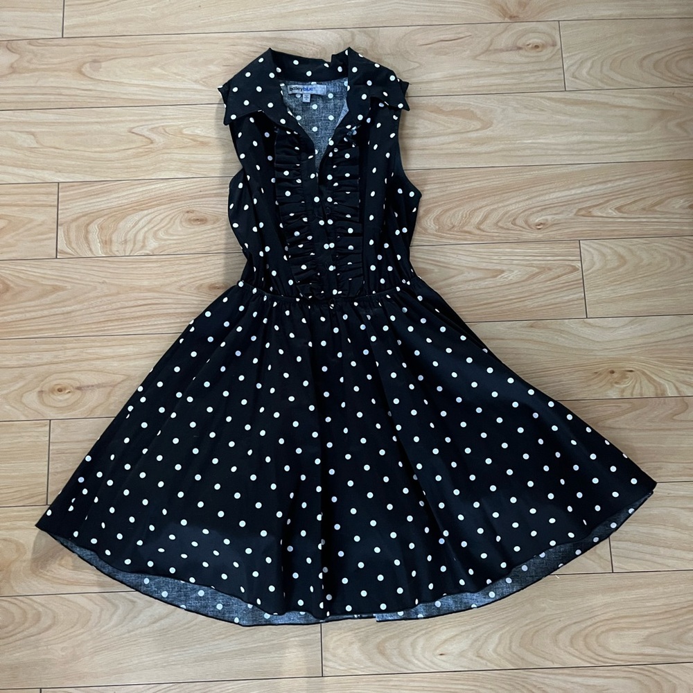Retro 50s Style polkadot dress!